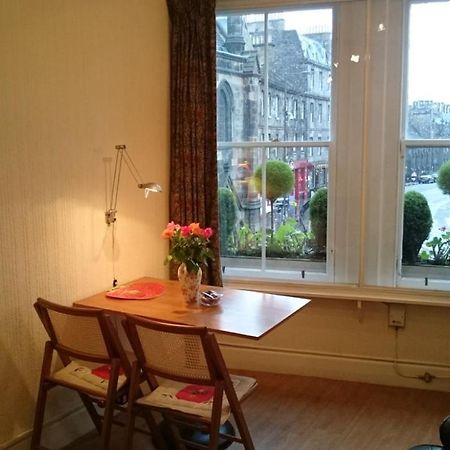 Royal Mile Apartment, 1 Minute From The Castle. Édimbourg Extérieur photo