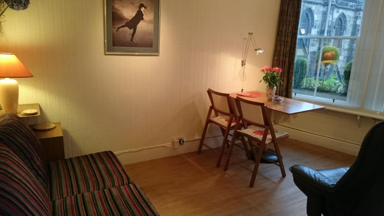 Royal Mile Apartment, 1 Minute From The Castle. Édimbourg Extérieur photo